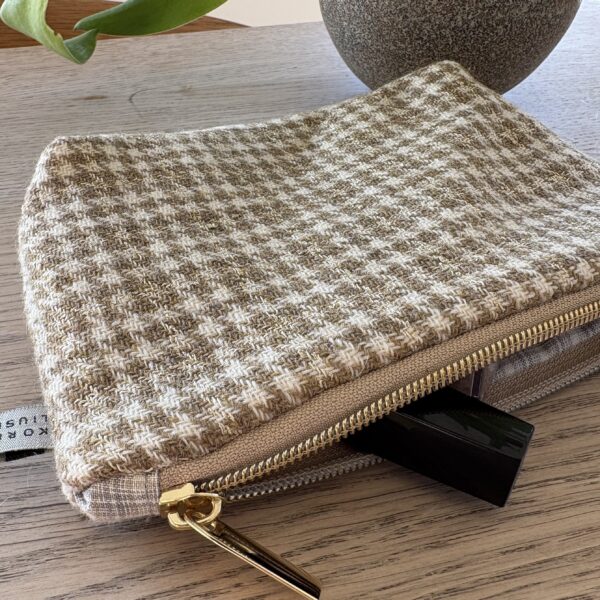 Clutch - Image 2