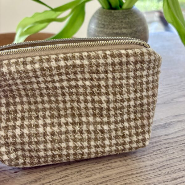 Clutch - Image 3