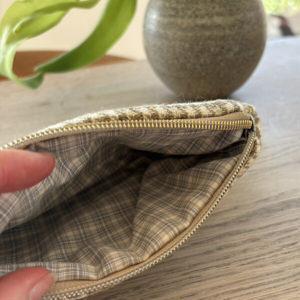 Clutch - Image 5
